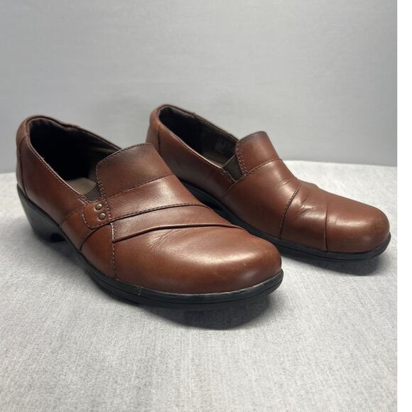 Clarks Women's May Marigold Slip-On Loafer Dark Brown, Size 8 .5 - Picture 1 of 16